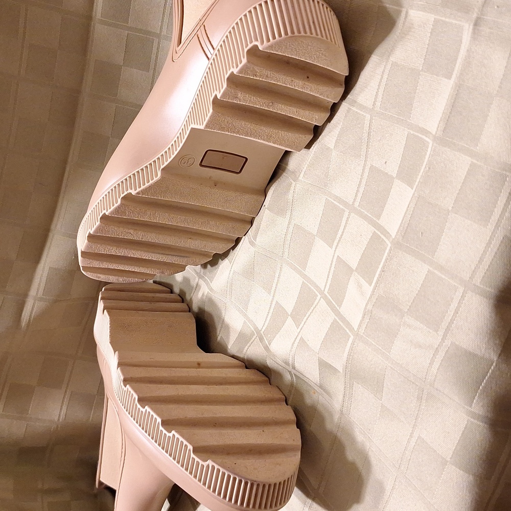 Beige Chelsea Boots By Igor - Picture 4 of 5